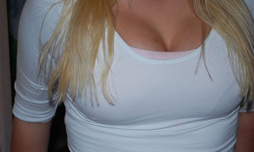 Female_breasts_75d