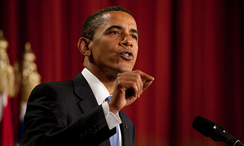 800px-Barack_Obama_speaks_in_Cairo,_Egypt_06-04-09