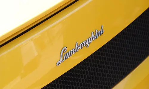 800px-Lamborghini_logotype
